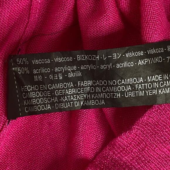 2/$30 ZARA V-Neck Crop Cardigan Small Fuchsia Button Front Long Sleeve #6096 - Picture 11 of 13